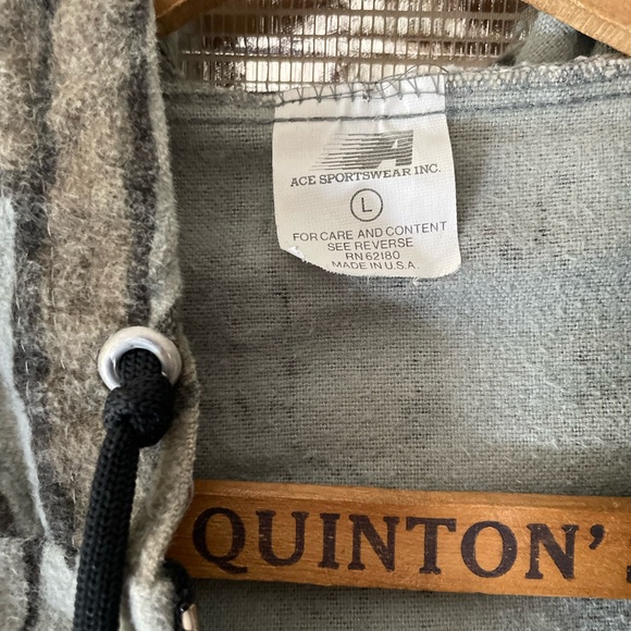 Tree bark camouflage hooded jacket - Picture 2 of 6